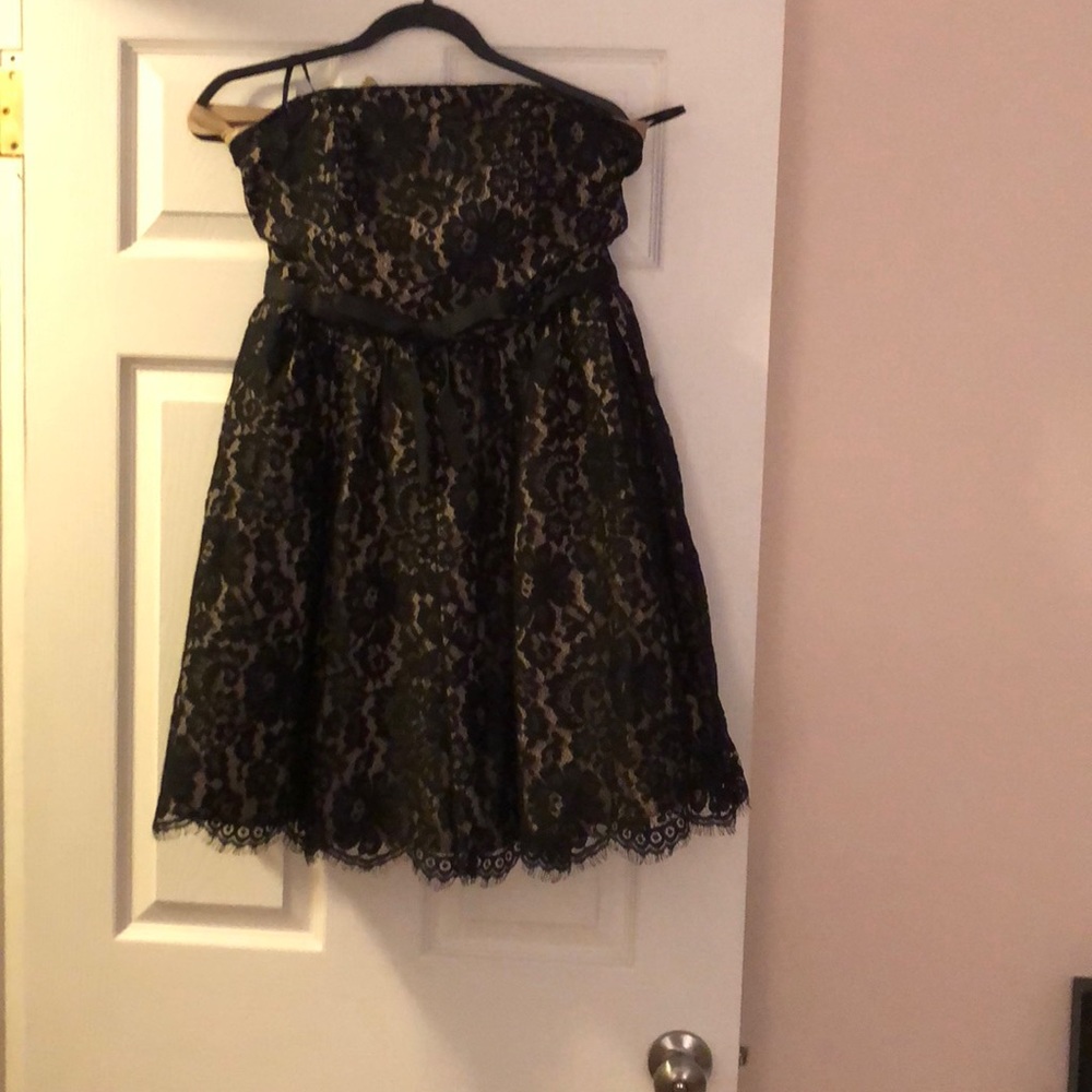 Robert Rodriguez strapless black lace dress